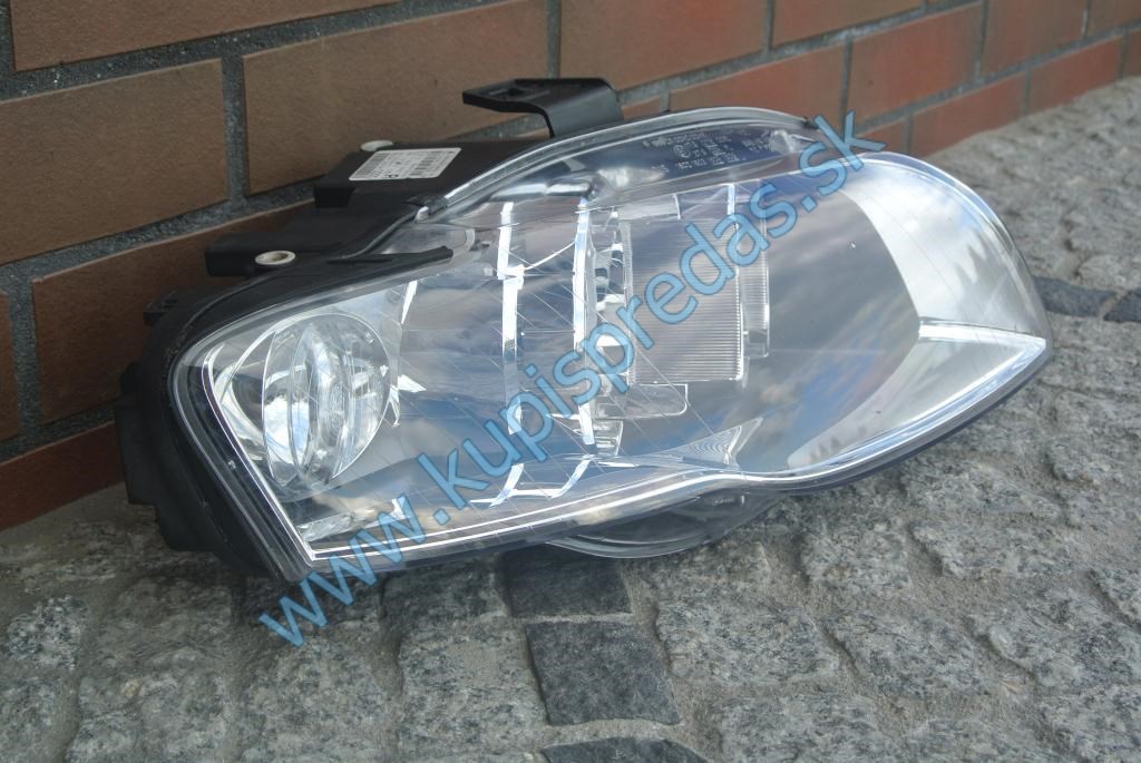 Predné svetlo pravé AUDI A 4 8E0
